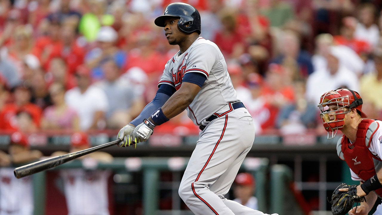Braves trade OF Justin Upton to Padres